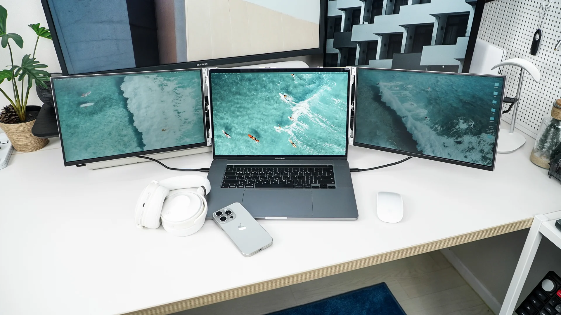 Expand Your View, Amplify Productivity